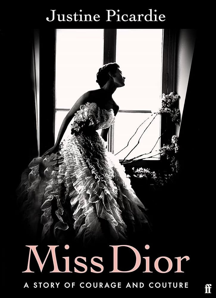 LIBRO MISS DIOR A STORY COURGE AND COUTURE