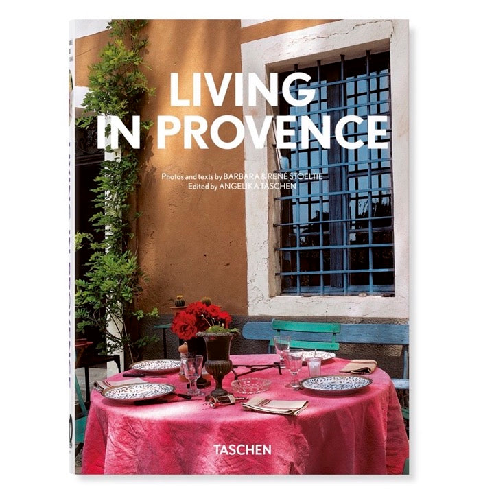 LIBRO LIVING IN PROVENCE 40TH ED