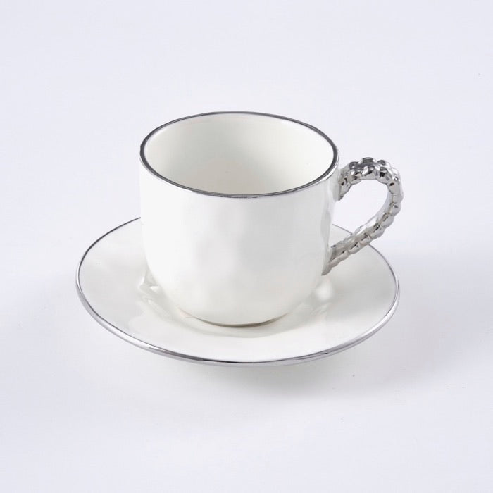 SET DE TAZA Y PLATO PARA EXPRESO -BLANCO/PLATA SET DE TAZA Y PLATO PARA EXPRESO -BLANCO/PLATA