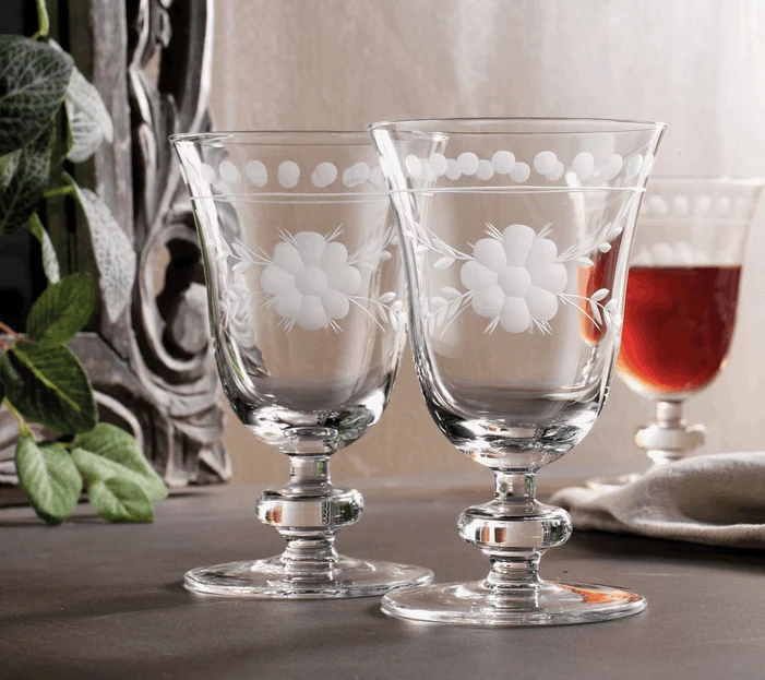 BELLE FLEUR- SET DE 4 COPAS DE VINO CON TALLO  DE 9 Oz