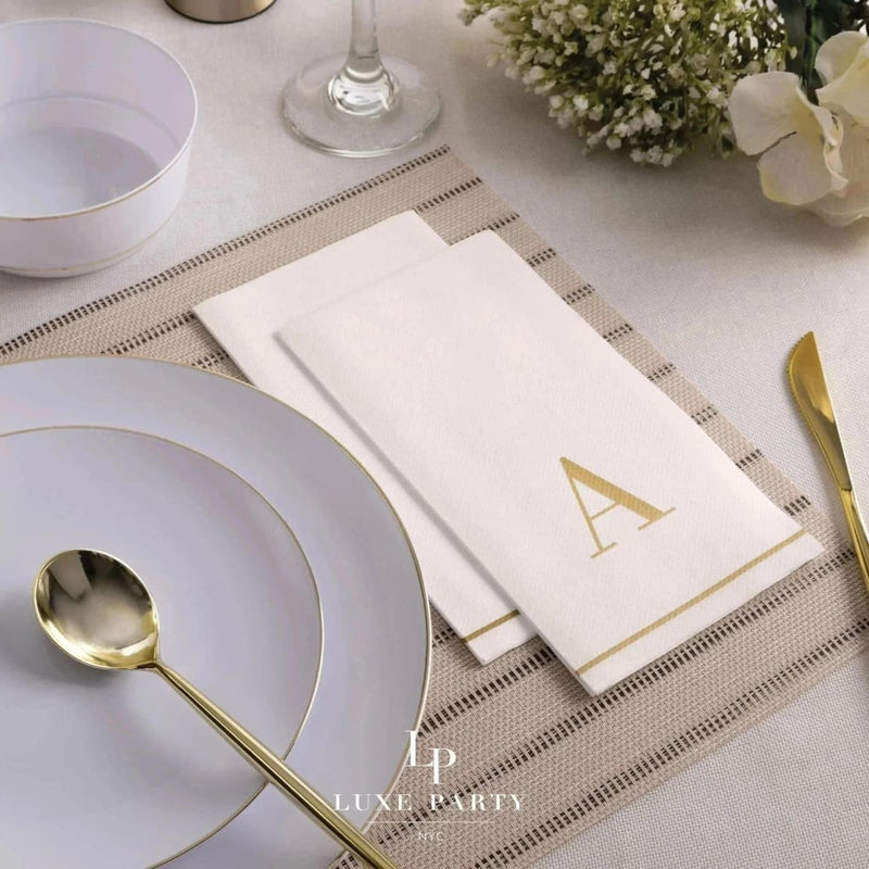 SET DE 14 SERVILLETAS DE PAPEL PARA INVITADOS LETRA A - BLANCAS Y DORADAS