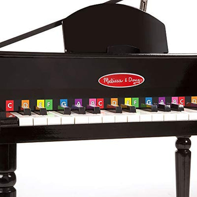 Piano de cola clásico